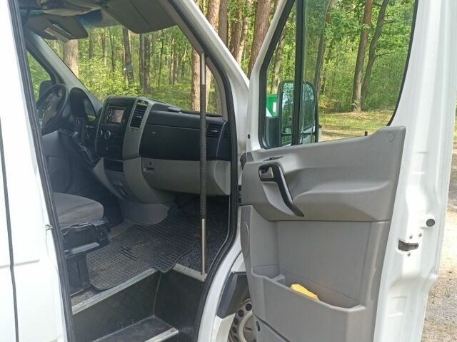 Белый Мерседес Sprinter, объемом двигателя 2.1 л и пробегом 640 тыс. км за 15000 $, фото 7 на Automoto.ua