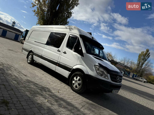 Белый Мерседес Sprinter, объемом двигателя 2.99 л и пробегом 333 тыс. км за 16900 $, фото 16 на Automoto.ua