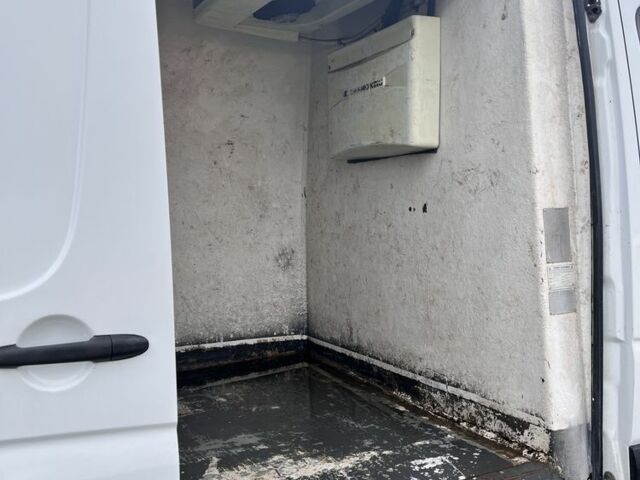 Білий Мерседес Sprinter, об'ємом двигуна 3 л та пробігом 503 тис. км за 18200 $, фото 5 на Automoto.ua