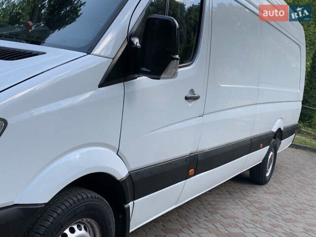 Белый Мерседес Sprinter, объемом двигателя 2.15 л и пробегом 620 тыс. км за 15999 $, фото 17 на Automoto.ua