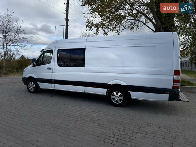 Белый Мерседес Sprinter, объемом двигателя 2.99 л и пробегом 333 тыс. км за 16900 $, фото 8 на Automoto.ua