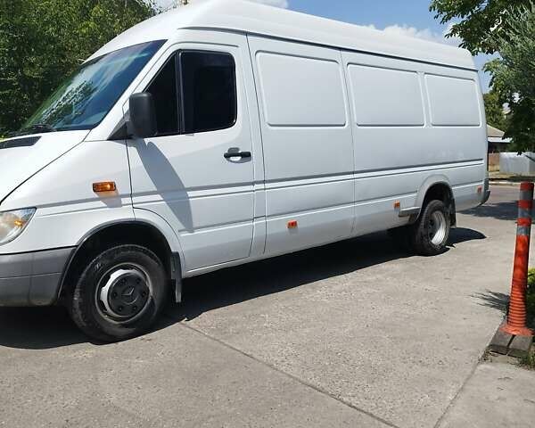 Белый Мерседес Sprinter, объемом двигателя 2.7 л и пробегом 350 тыс. км за 18100 $, фото 7 на Automoto.ua