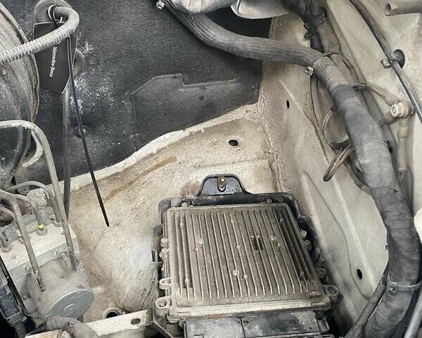 Белый Мерседес Sprinter, объемом двигателя 2.99 л и пробегом 390 тыс. км за 17500 $, фото 26 на Automoto.ua