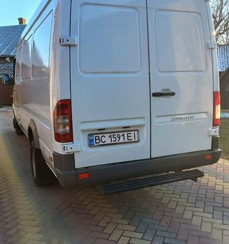 Белый Мерседес Sprinter, объемом двигателя 2.7 л и пробегом 385 тыс. км за 19800 $, фото 12 на Automoto.ua