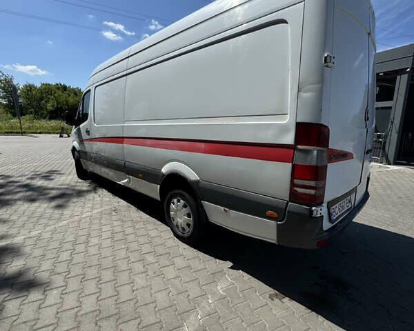 Белый Мерседес Sprinter, объемом двигателя 2.2 л и пробегом 362 тыс. км за 8300 $, фото 5 на Automoto.ua