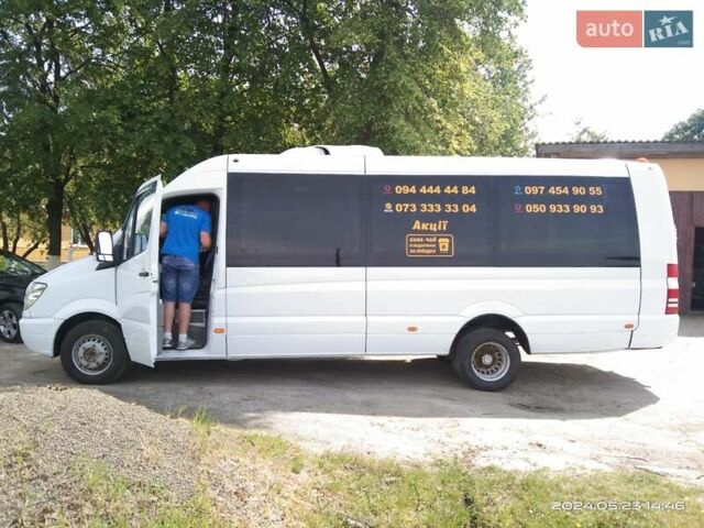 Белый Мерседес Sprinter, объемом двигателя 2.99 л и пробегом 124 тыс. км за 34800 $, фото 1 на Automoto.ua