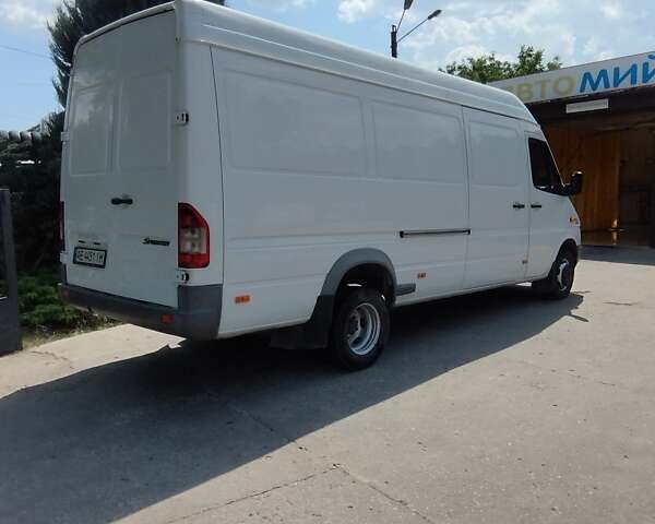 Белый Мерседес Sprinter, объемом двигателя 2.7 л и пробегом 350 тыс. км за 18100 $, фото 6 на Automoto.ua