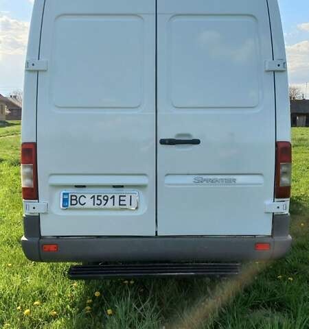Белый Мерседес Sprinter, объемом двигателя 2.7 л и пробегом 385 тыс. км за 21500 $, фото 24 на Automoto.ua