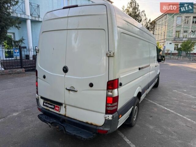 Белый Мерседес Sprinter, объемом двигателя 3 л и пробегом 600 тыс. км за 11500 $, фото 5 на Automoto.ua