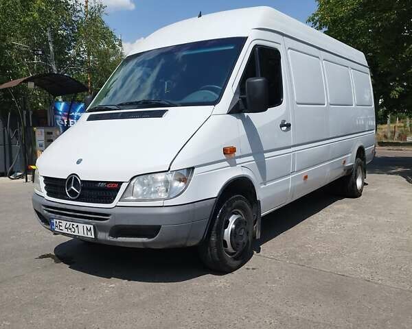 Белый Мерседес Sprinter, объемом двигателя 2.7 л и пробегом 350 тыс. км за 18100 $, фото 5 на Automoto.ua