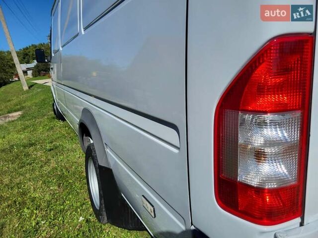 Белый Мерседес Sprinter, объемом двигателя 2.7 л и пробегом 188 тыс. км за 17112 $, фото 13 на Automoto.ua