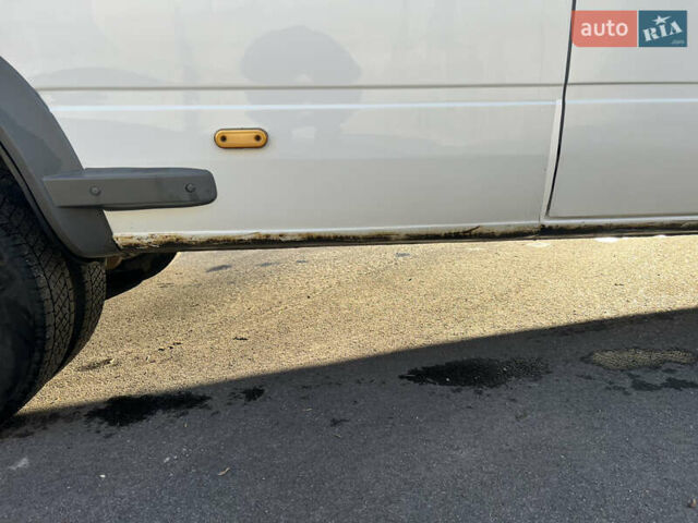 Белый Мерседес Sprinter, объемом двигателя 2.7 л и пробегом 407 тыс. км за 21555 $, фото 32 на Automoto.ua