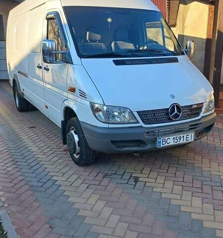 Белый Мерседес Sprinter, объемом двигателя 2.7 л и пробегом 385 тыс. км за 19800 $, фото 33 на Automoto.ua