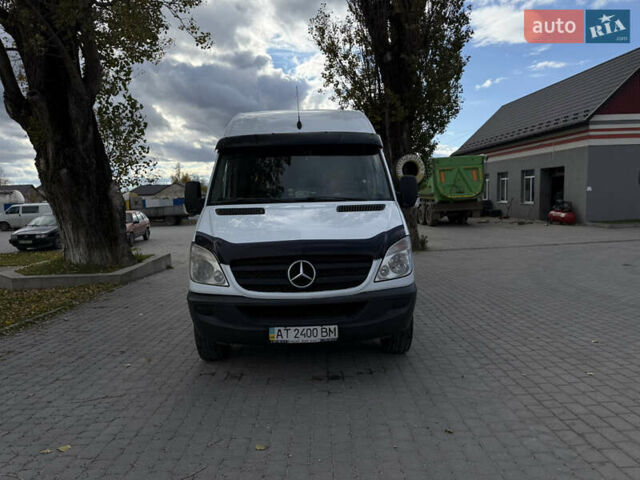 Белый Мерседес Sprinter, объемом двигателя 2.99 л и пробегом 333 тыс. км за 16900 $, фото 3 на Automoto.ua