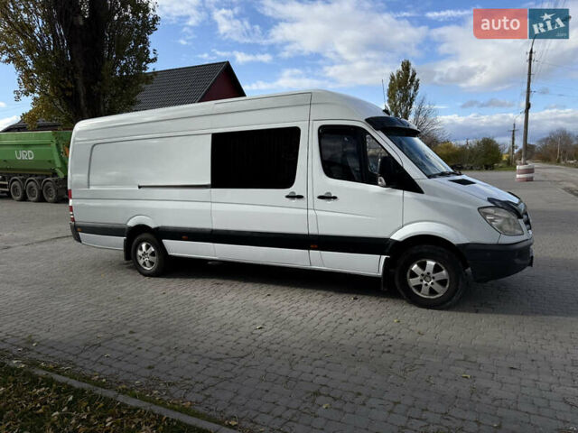Белый Мерседес Sprinter, объемом двигателя 2.99 л и пробегом 333 тыс. км за 16900 $, фото 15 на Automoto.ua