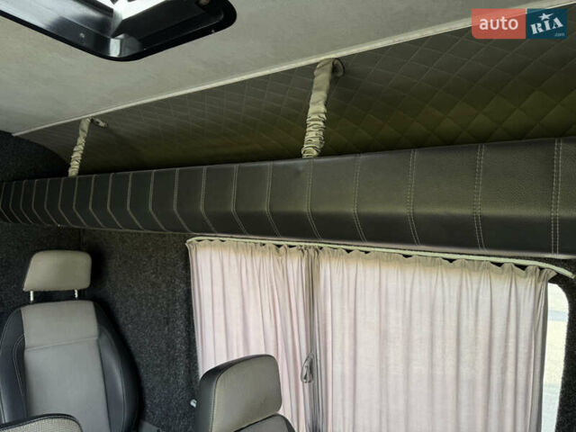 Белый Мерседес Sprinter, объемом двигателя 2.99 л и пробегом 333 тыс. км за 16900 $, фото 28 на Automoto.ua