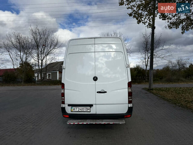 Белый Мерседес Sprinter, объемом двигателя 2.99 л и пробегом 333 тыс. км за 16900 $, фото 11 на Automoto.ua