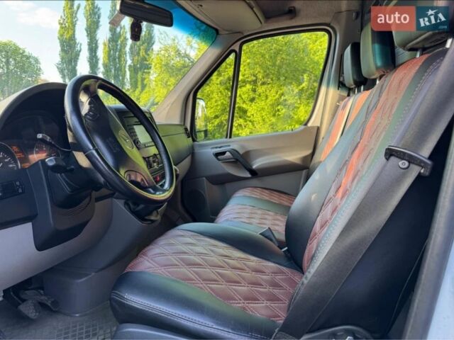 Белый Мерседес Sprinter, объемом двигателя 3 л и пробегом 600 тыс. км за 11500 $, фото 9 на Automoto.ua