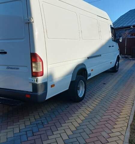 Белый Мерседес Sprinter, объемом двигателя 2.7 л и пробегом 385 тыс. км за 19800 $, фото 15 на Automoto.ua