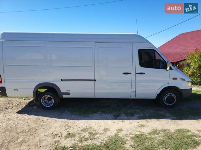 Белый Мерседес Sprinter, объемом двигателя 2.7 л и пробегом 188 тыс. км за 17112 $, фото 7 на Automoto.ua