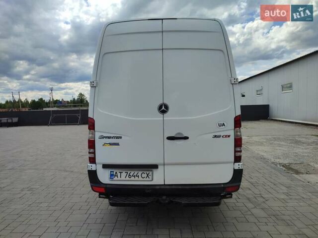 Белый Мерседес Sprinter, объемом двигателя 3 л и пробегом 560 тыс. км за 14300 $, фото 4 на Automoto.ua