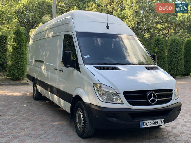 Белый Мерседес Sprinter, объемом двигателя 2.15 л и пробегом 620 тыс. км за 15999 $, фото 10 на Automoto.ua