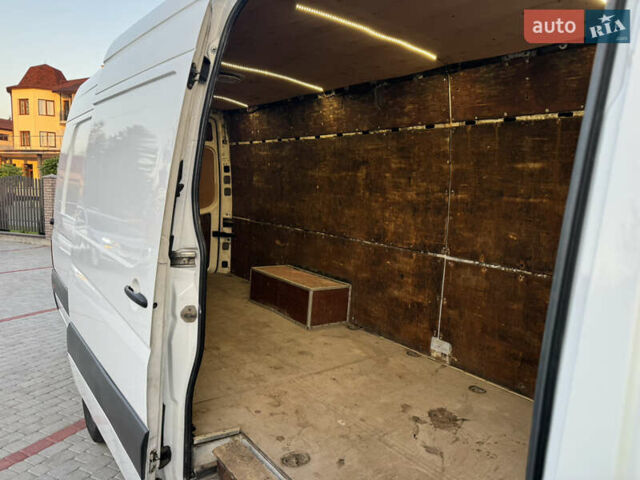 Белый Мерседес Sprinter, объемом двигателя 2.99 л и пробегом 564 тыс. км за 17500 $, фото 7 на Automoto.ua