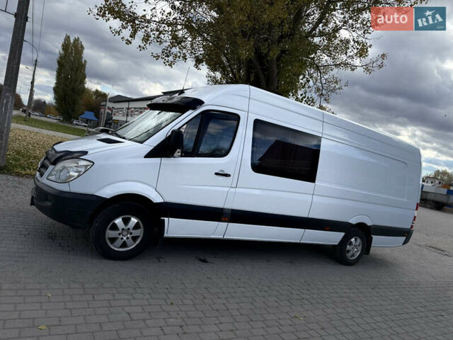 Белый Мерседес Sprinter, объемом двигателя 2.99 л и пробегом 333 тыс. км за 16900 $, фото 6 на Automoto.ua