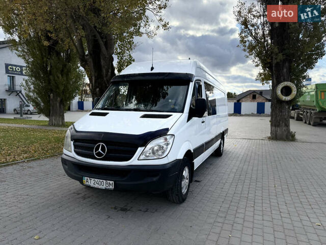 Белый Мерседес Sprinter, объемом двигателя 2.99 л и пробегом 333 тыс. км за 16900 $, фото 4 на Automoto.ua