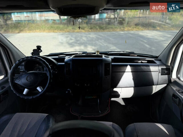 Белый Мерседес Sprinter, объемом двигателя 2.99 л и пробегом 333 тыс. км за 16900 $, фото 22 на Automoto.ua