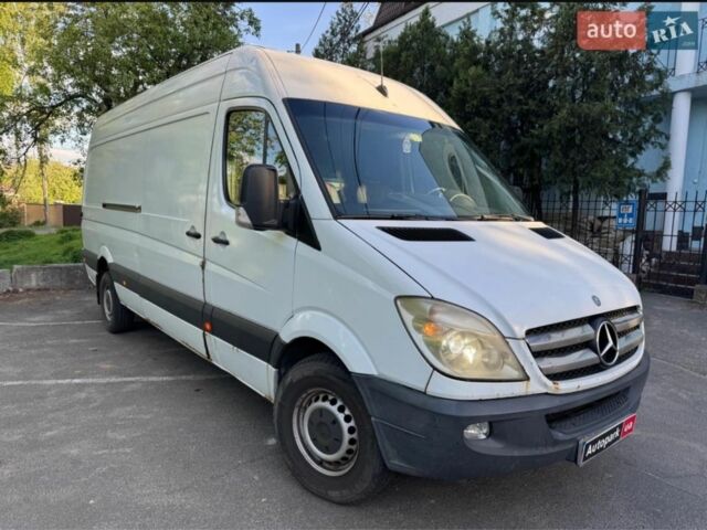 Белый Мерседес Sprinter, объемом двигателя 3 л и пробегом 600 тыс. км за 11500 $, фото 3 на Automoto.ua