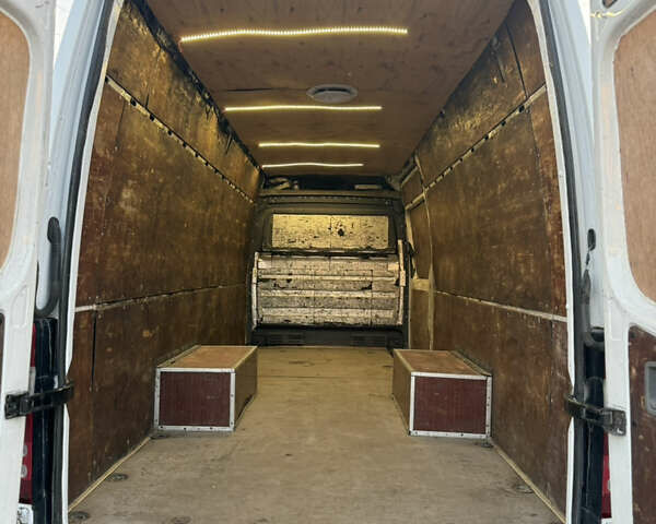 Белый Мерседес Sprinter, объемом двигателя 2.99 л и пробегом 564 тыс. км за 15500 $, фото 13 на Automoto.ua