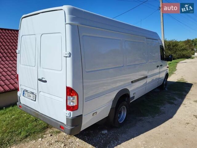 Белый Мерседес Sprinter, объемом двигателя 2.7 л и пробегом 188 тыс. км за 17112 $, фото 9 на Automoto.ua