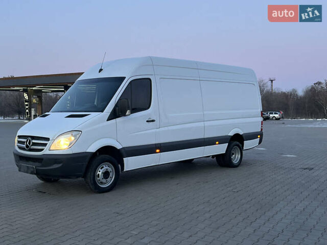 Белый Мерседес Sprinter, объемом двигателя 2.2 л и пробегом 275 тыс. км за 14900 $, фото 4 на Automoto.ua