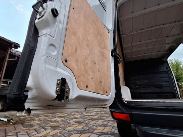 Белый Мерседес Sprinter, объемом двигателя 2.1 л и пробегом 354 тыс. км за 11800 $, фото 15 на Automoto.ua