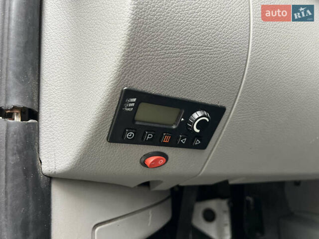 Белый Мерседес Sprinter, объемом двигателя 2.99 л и пробегом 490 тыс. км за 19500 $, фото 25 на Automoto.ua