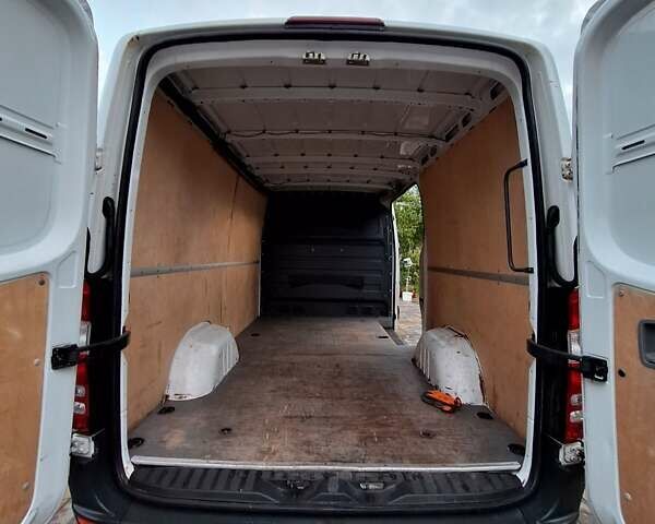 Белый Мерседес Sprinter, объемом двигателя 2.14 л и пробегом 354 тыс. км за 11800 $, фото 10 на Automoto.ua