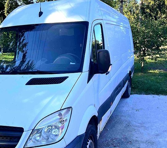 Белый Мерседес Sprinter, объемом двигателя 2.1 л и пробегом 0 тыс. км за 10000 $, фото 1 на Automoto.ua