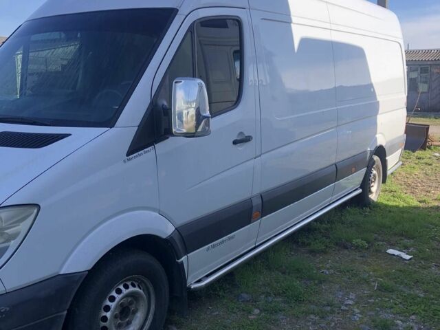 Білий Мерседес Sprinter, об'ємом двигуна 2 л та пробігом 375 тис. км за 10500 $, фото 4 на Automoto.ua