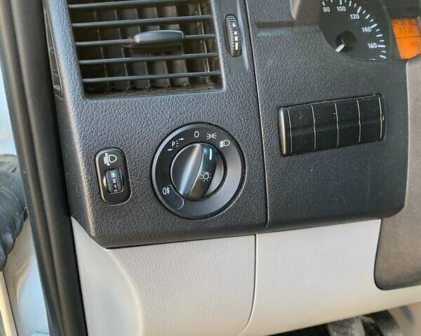 Белый Мерседес Sprinter, объемом двигателя 2.1 л и пробегом 353 тыс. км за 12500 $, фото 14 на Automoto.ua