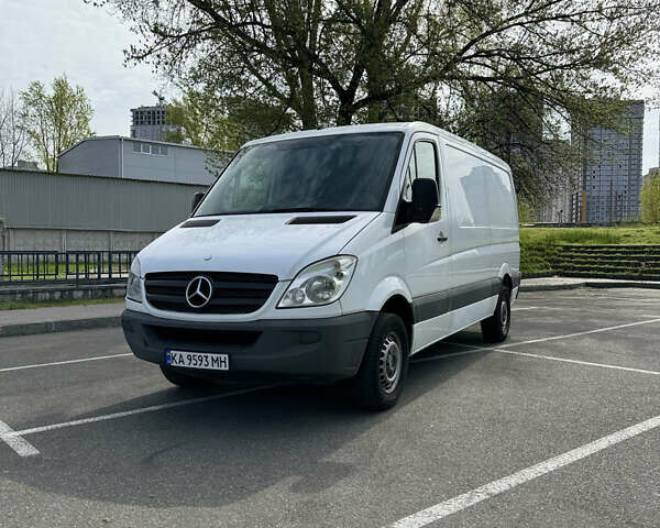 Білий Мерседес Sprinter, об'ємом двигуна 2.14 л та пробігом 554 тис. км за 10600 $, фото 5 на Automoto.ua