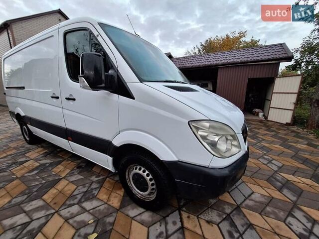 Белый Мерседес Sprinter, объемом двигателя 2.14 л и пробегом 354 тыс. км за 11800 $, фото 8 на Automoto.ua