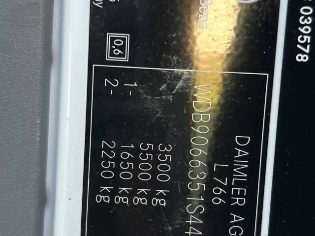 Белый Мерседес Sprinter, объемом двигателя 2.2 л и пробегом 929 тыс. км за 13500 $, фото 22 на Automoto.ua