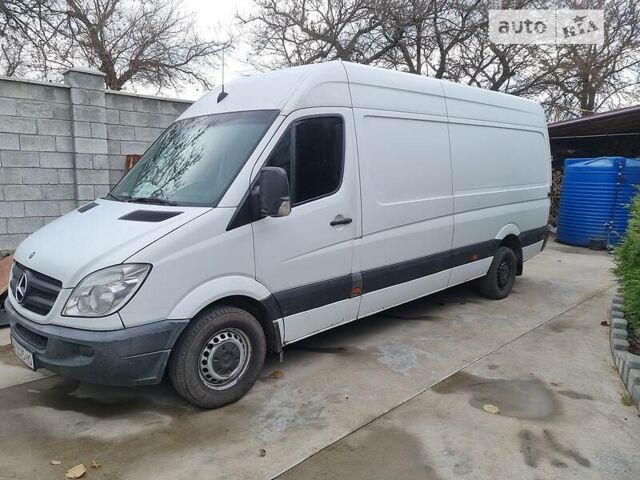 Білий Мерседес Sprinter, об'ємом двигуна 2.1 л та пробігом 369 тис. км за 10000 $, фото 3 на Automoto.ua