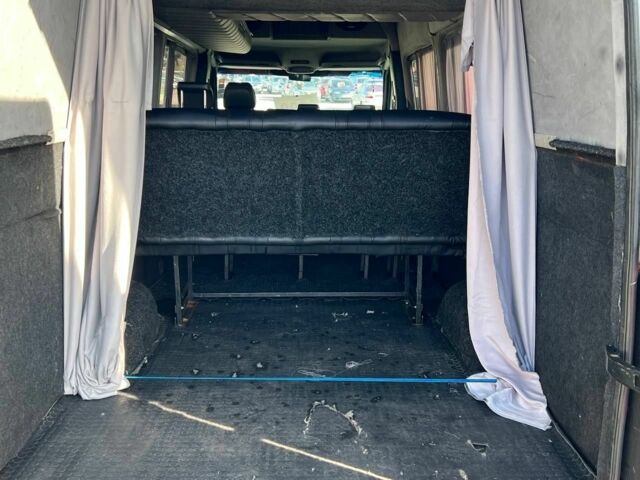 Белый Мерседес Sprinter, объемом двигателя 2.2 л и пробегом 929 тыс. км за 13500 $, фото 21 на Automoto.ua