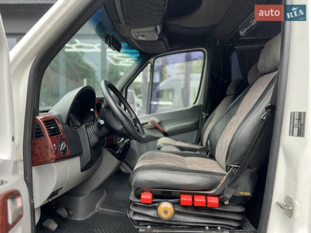 Белый Мерседес Sprinter, объемом двигателя 2.99 л и пробегом 490 тыс. км за 19500 $, фото 13 на Automoto.ua
