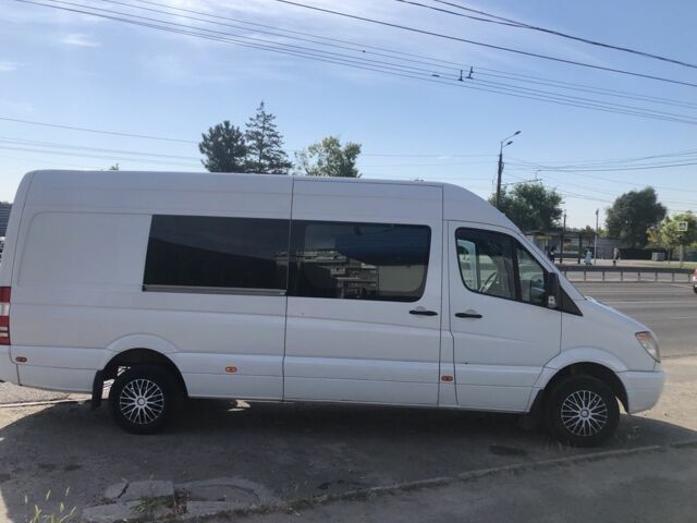 Белый Мерседес Sprinter, объемом двигателя 3 л и пробегом 640 тыс. км за 17500 $, фото 4 на Automoto.ua