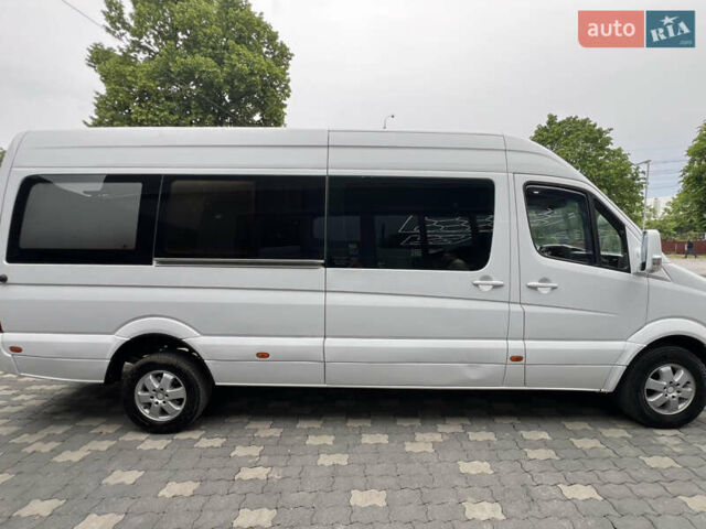 Белый Мерседес Sprinter, объемом двигателя 2.99 л и пробегом 490 тыс. км за 19500 $, фото 5 на Automoto.ua