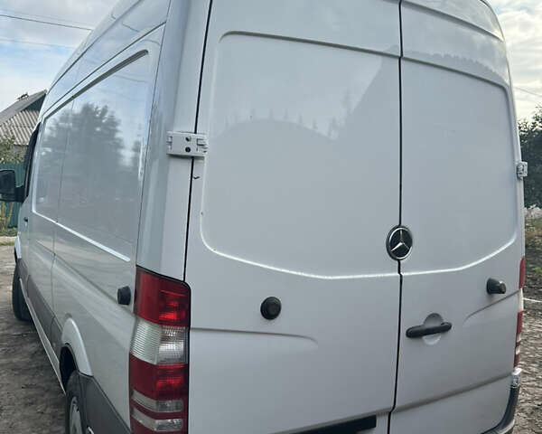 Білий Мерседес Sprinter, об'ємом двигуна 2.15 л та пробігом 430 тис. км за 11000 $, фото 1 на Automoto.ua