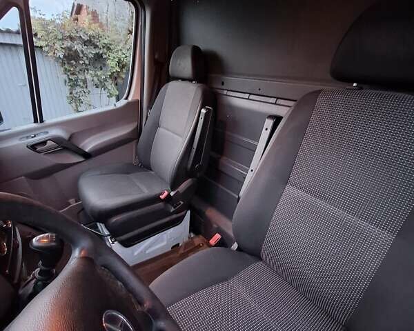 Белый Мерседес Sprinter, объемом двигателя 2.14 л и пробегом 354 тыс. км за 11800 $, фото 18 на Automoto.ua